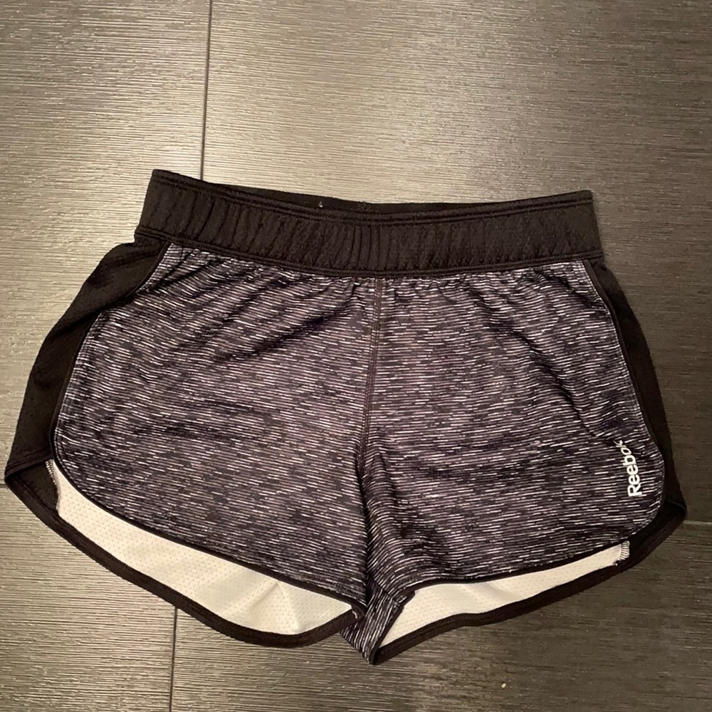 black reebok shorts size xs